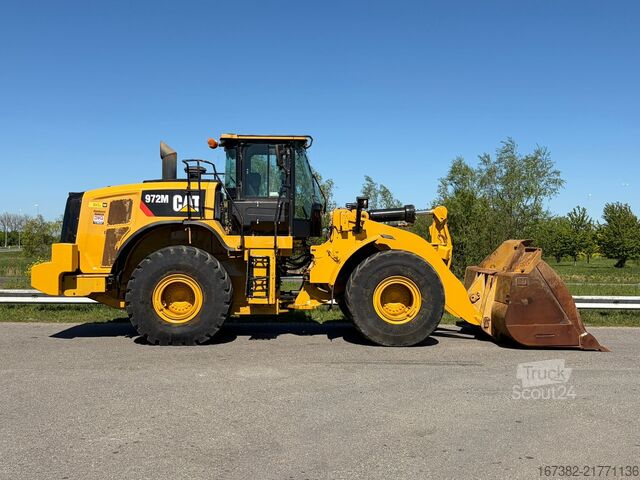 Chargeuse Caterpillar 972M