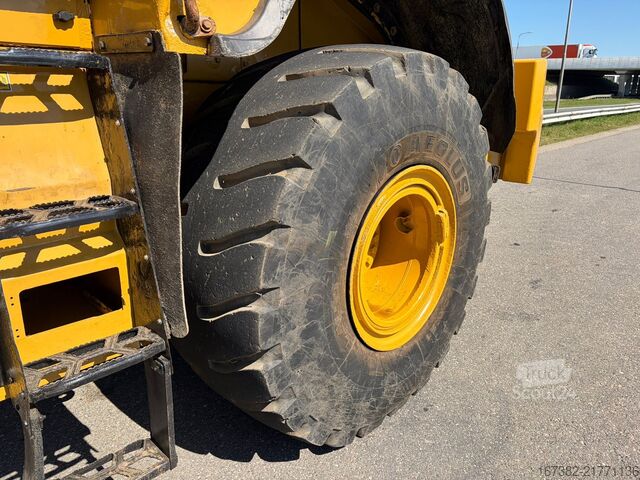 Chargeuse Caterpillar 972M