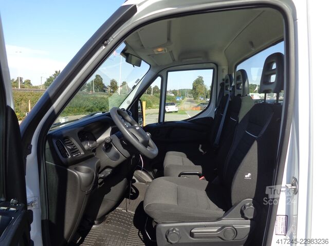 Fourgon porte-voitures Iveco Daily 35S18 Depanneur