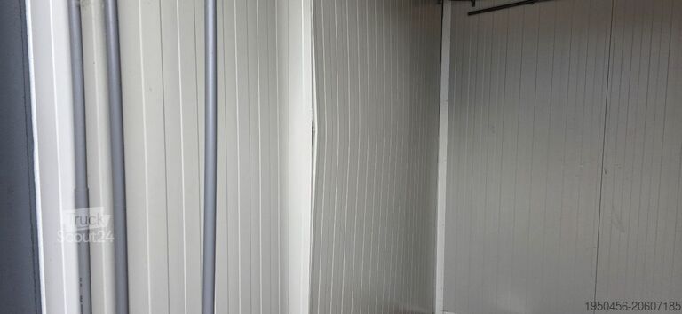 Закритий контейнер Vernooy 10FT 8.6 GEISOLEERD 010013