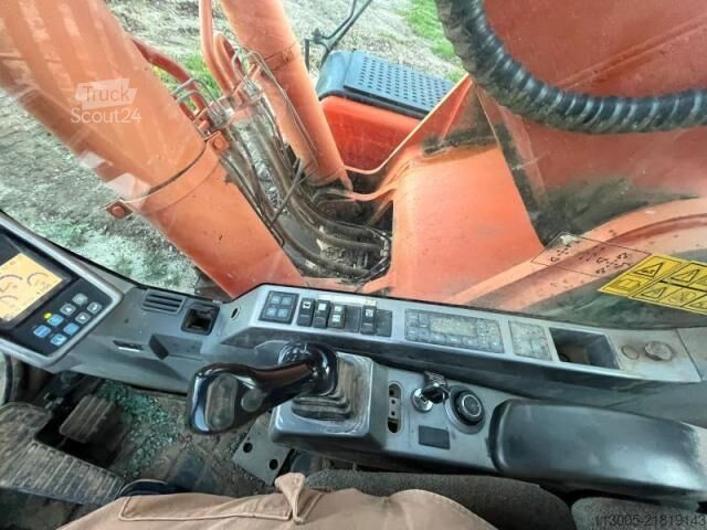 Pelle sur chenilles Doosan DX420