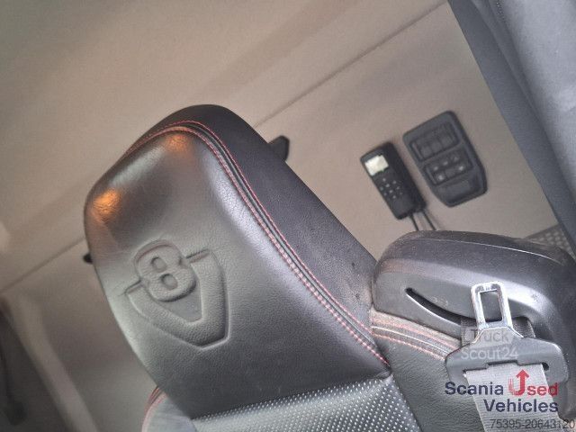 Tovornjak za prevoz hlodovine Scania R 580 B6x4NB+Epsilon M12 Z