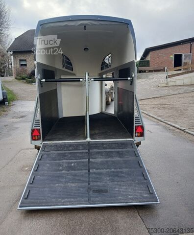 Zirgu piekabe Böckmann Big Champion R WCF