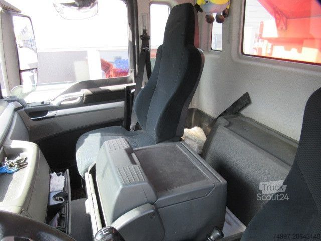 Kiepwagen MAN 26.440 / 6 x 4 / Jonsered 1100 / Greifer