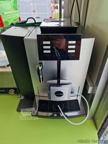 Furgone RENAULT Master Verkaufswagen/Donat/Waffel/Creps/5000 KM