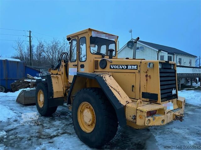 Riteņu iekrāvējs Volvo L70 Wheel Loader with Folding Wing Bucket, Pallet