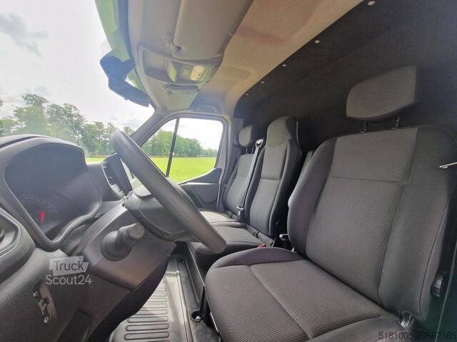 Transport af heste Opel Movano Occasion paardenwagen AKX Opel Movano he...