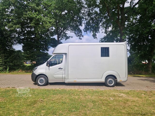 Transport af heste Opel Movano Occasion paardenwagen AKX Opel Movano he...