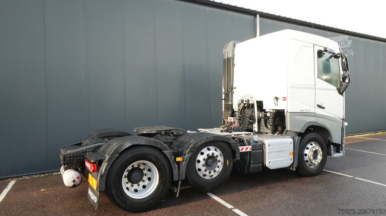 Gevaarlijke stoffen Volvo FH 420 6X2 ADR 881.000KM