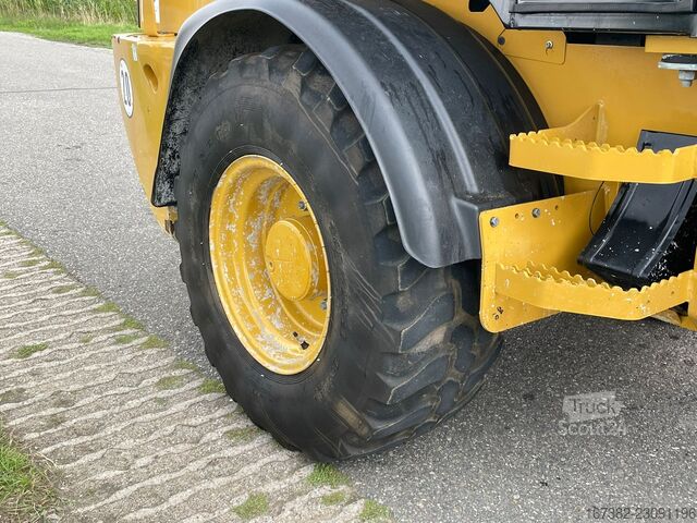 Caterpillar 908 Caterpillar 908