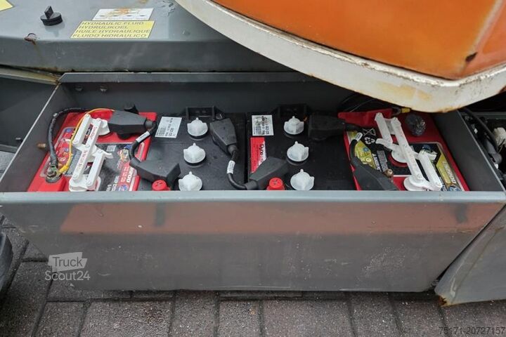 Artikulisan teleskopski bum lift Snorkel A38E As-Is, Electric, 13.5m Working Height, 6.1m R