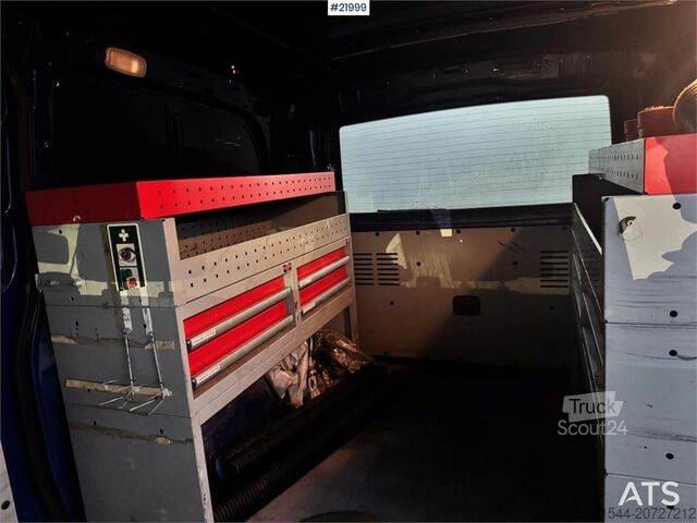 Kombi med högt tak Mercedes-Benz Vito 111 CDI m/ 2 sett dekk.