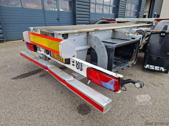 Semi-remorque pour matériaux longs Asca PORTE CONTAINERS MULTIPOSITION