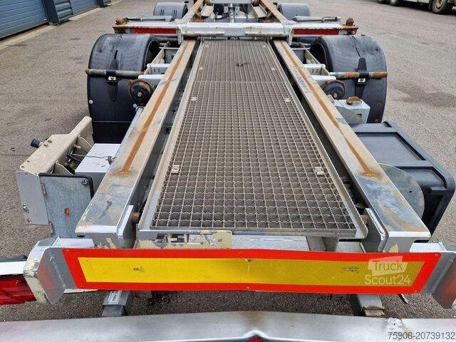 Semi-remorque pour matériaux longs Asca PORTE CONTAINERS MULTIPOSITION