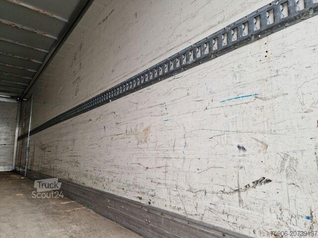 φορτηγό με κιβώτιο Renault Premium