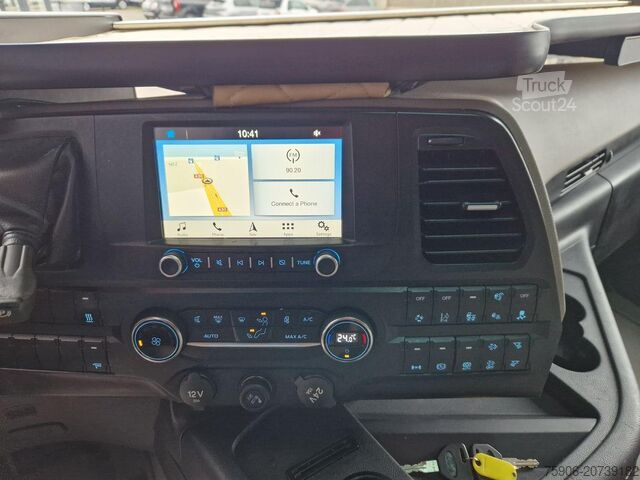 стандартен трактор Ford F-MAX 500