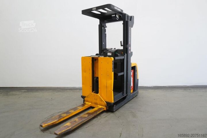 Aukšto lygio užsakymų rinkėjas Jungheinrich EKS110