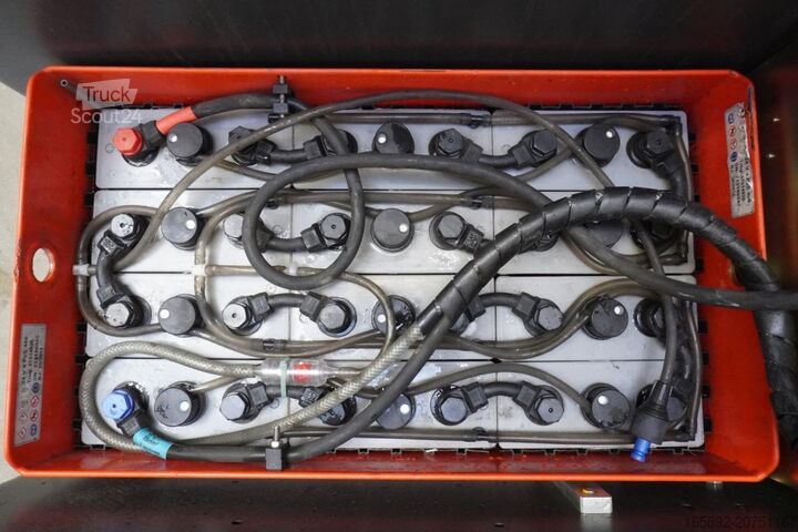 Aukšto lygio užsakymų rinkėjas Jungheinrich EKS110