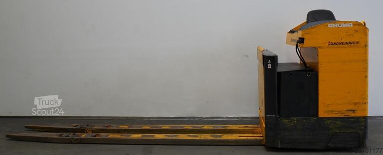 Wózek paletowy stojący Jungheinrich ESE 430