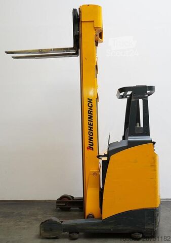 Wózek wysokiego składowania Jungheinrich ETV214