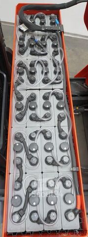 Wózek wysokiego składowania Linde R 12 B 1120