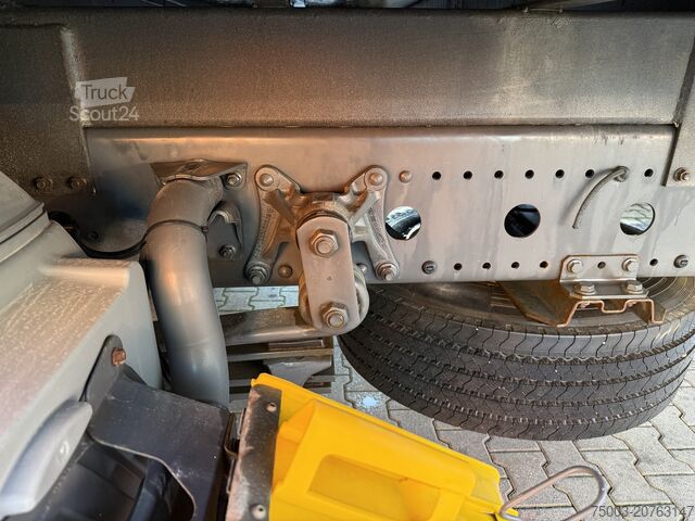 Autolaadkraan Mercedes-Benz Atego 1524 Palfinger 12002 bis 19 Meter