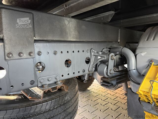 Autolaadkraan Mercedes-Benz Atego 1524 Palfinger 12002 bis 19 Meter