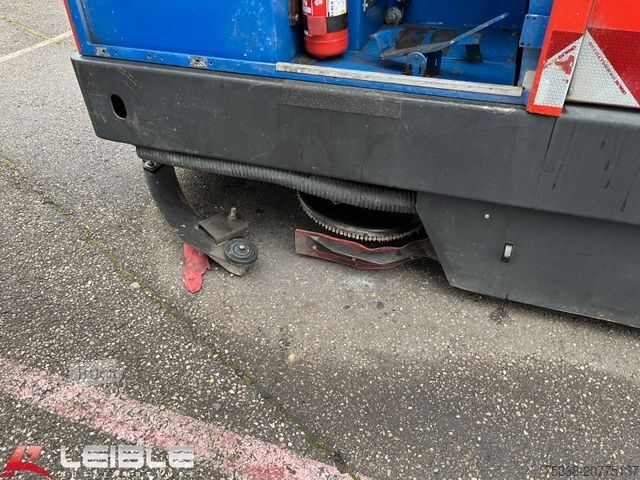 Road sweeper BIOTEC No1*Ölspurbeseitigung + Anhänger Zikun