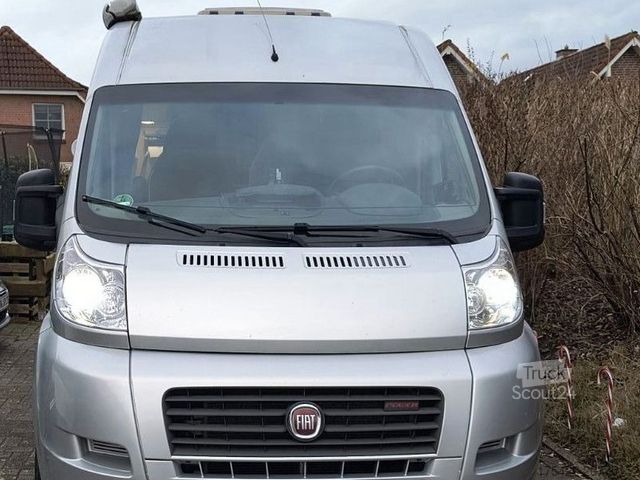 Camping-car ADRIA Twin 600 AHK, TV +Satanlage 116KW Kundenauftrag