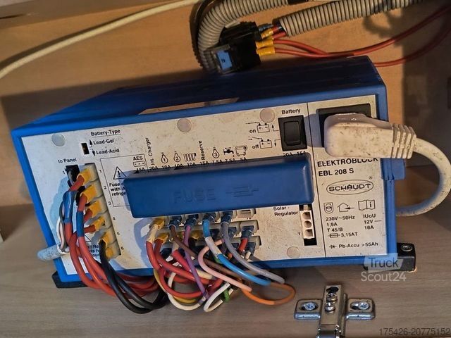 Camping-car ADRIA Twin 600 AHK, TV +Satanlage 116KW Kundenauftrag