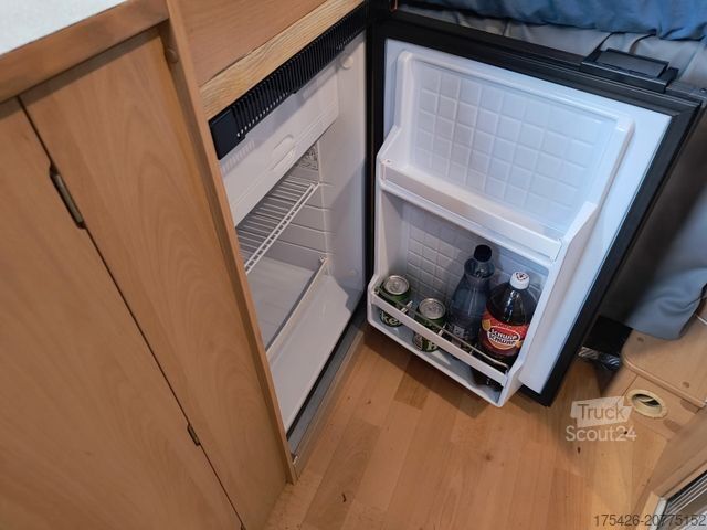 Camping-car ADRIA Twin 600 AHK, TV +Satanlage 116KW Kundenauftrag