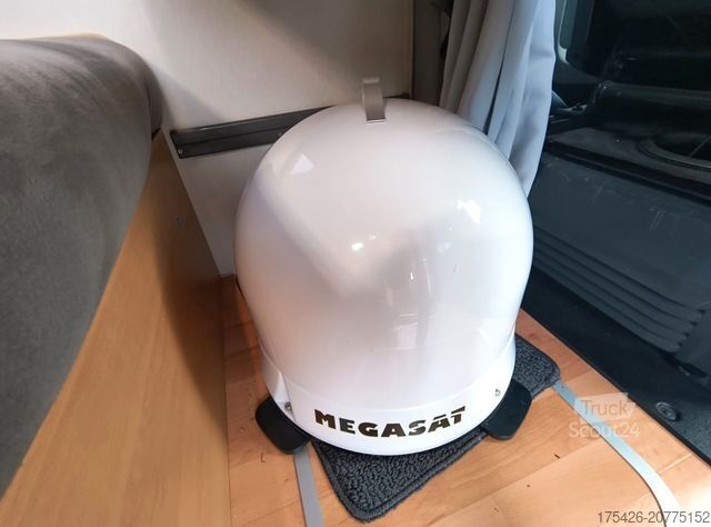 Camping-car ADRIA Twin 600 AHK, TV +Satanlage 116KW Kundenauftrag