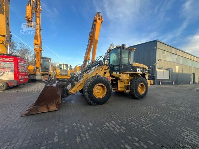 Pala gommata CATERPILLAR CAT 930 g