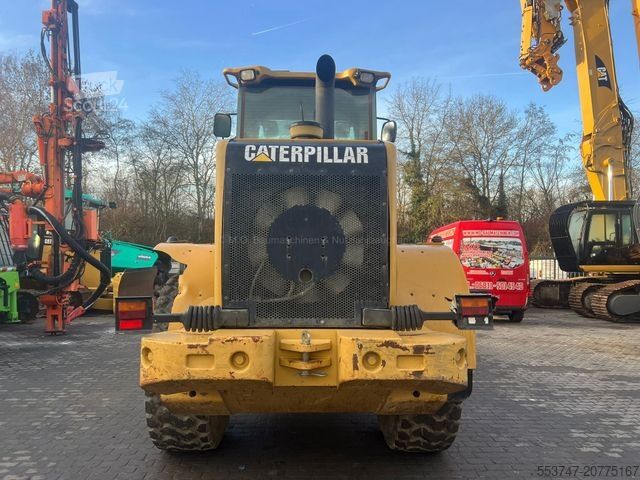 Pala gommata CATERPILLAR CAT 930 g