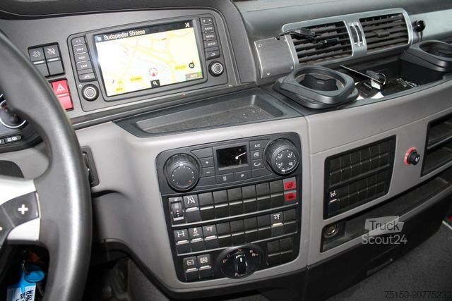 Gru montata su autocarro MAN 26.420 6x2 KRAN PALFINGER PK18502 FUNK Nr: 696