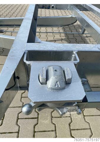 Bilvagn Other Pkw AnhĂ€nger mit Twist Lock Verriegelungen fĂŒr 20 ft. Container