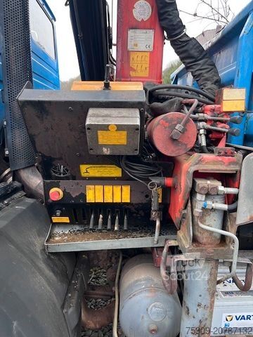 Camion basculante trilateral MERCEDES-BENZ 1824 AK 4x4 mit PK 13000 mit Seilwinde-223000km