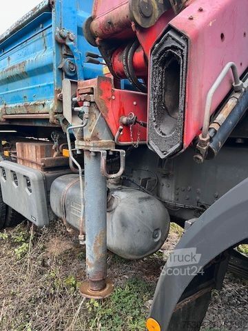 Camion basculante trilateral MERCEDES-BENZ 1824 AK 4x4 mit PK 13000 mit Seilwinde-223000km