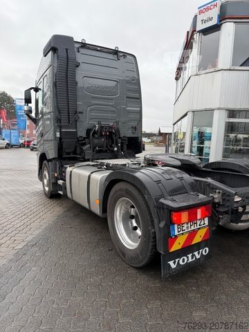 Gefahrgut LKW VOLVO FH 500 2-L HY ADR GLOBETROTTER