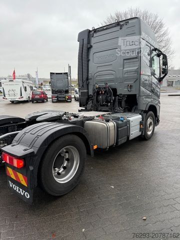 Gefahrgut LKW VOLVO FH 500 2-L HY ADR GLOBETROTTER