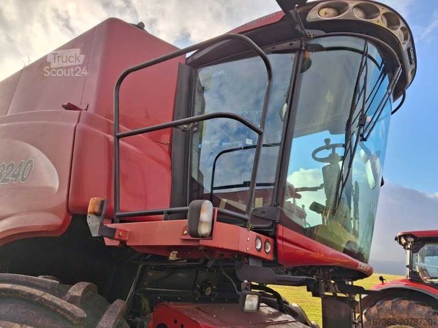 Ceifeira-debulhadora CASE AF 8240