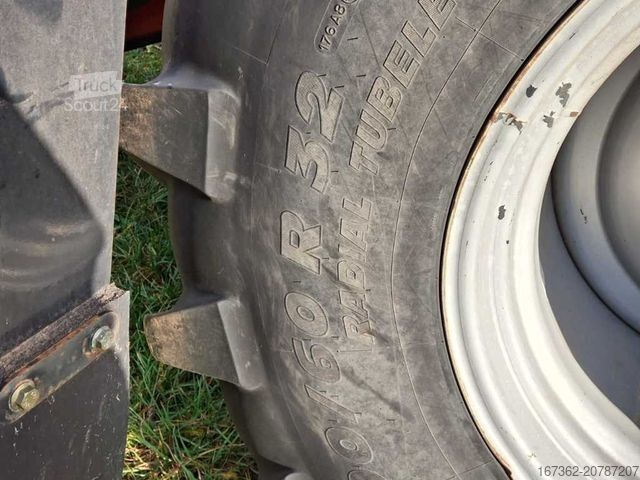 Ceifeira-debulhadora CASE AF 8240