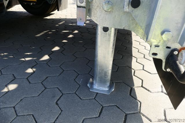 Remolque de plataforma baja MÜLLER-MITTELTAL 14,4 to. Tand.- Tiefl., breite Rampe, Gummi