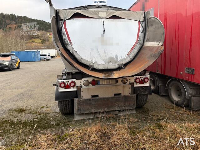 Kel-Berg 3-osna asfaltna polpriklopnik Kel-Berg 3 akslet Asfaltsemi