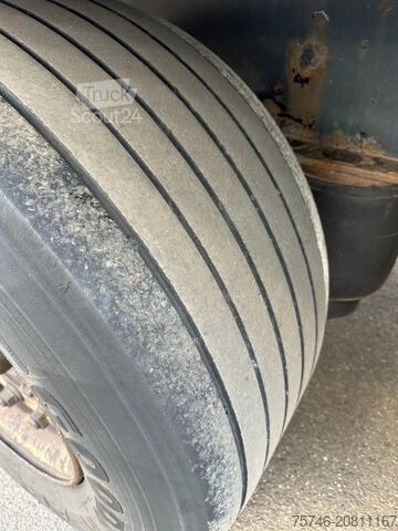 Kufr Krone SDK 27 *3-Achs*MEGA *Kofferauflieger*