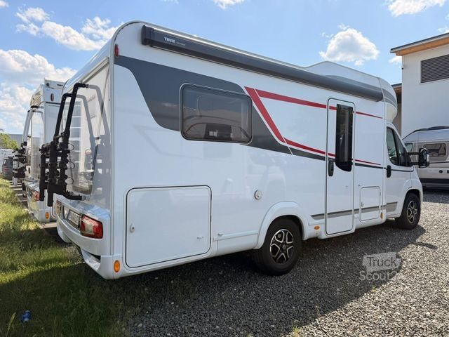 Polointegrovaný obytný vůz LMC Tourer Lift H 630 Rahmenfenster / Franz. Bett