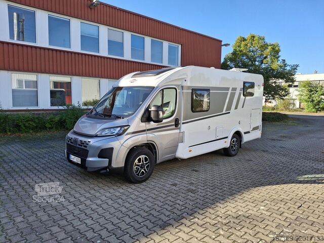Teilintegriertes Wohnmobil CARADO V 337 Fiat
