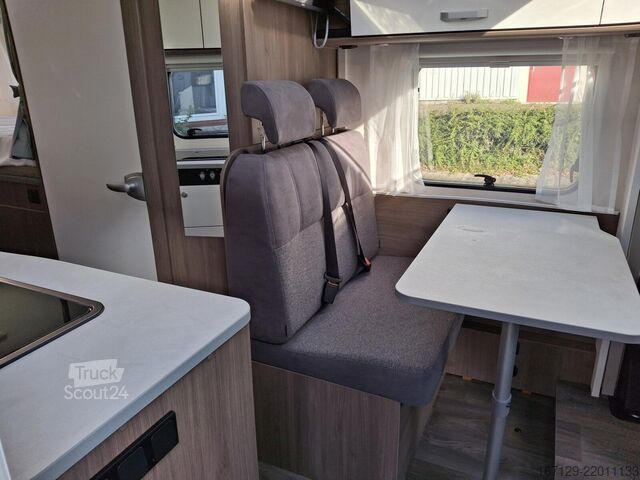 Teilintegriertes Wohnmobil CARADO V 337 Fiat