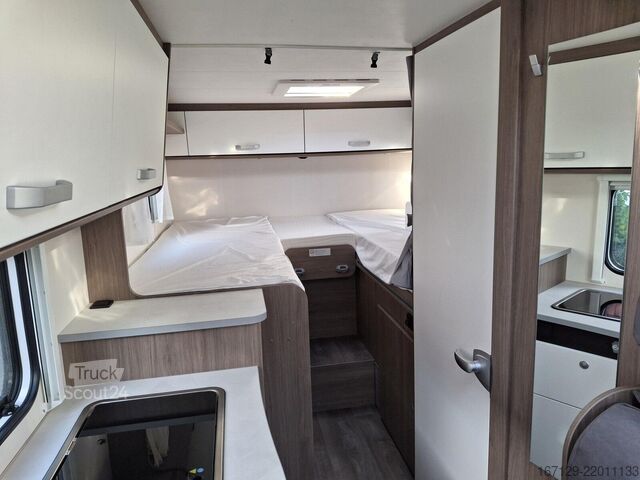 Teilintegriertes Wohnmobil CARADO V 337 Fiat
