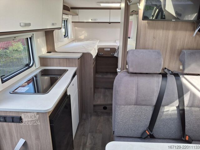 Teilintegriertes Wohnmobil CARADO V 337 Fiat